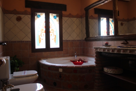 Casa La Alacena -. Baño con bañera hidromasaje 2